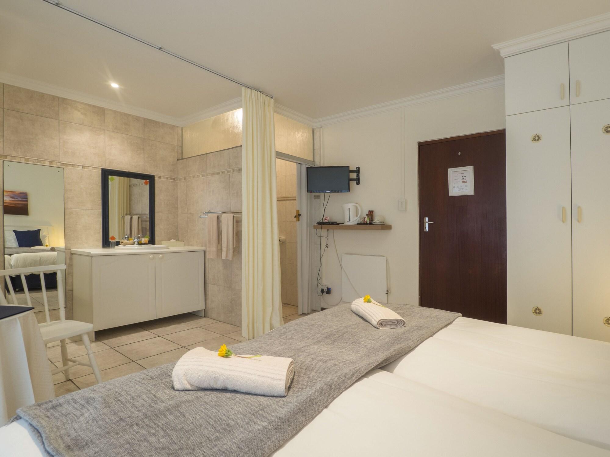 Shining Waters Guest House Уилдърнес Екстериор снимка
