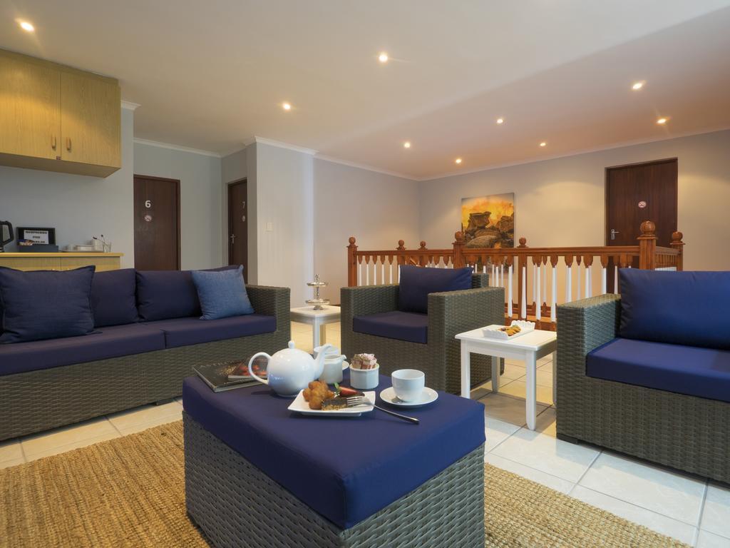 Shining Waters Guest House Уилдърнес Екстериор снимка
