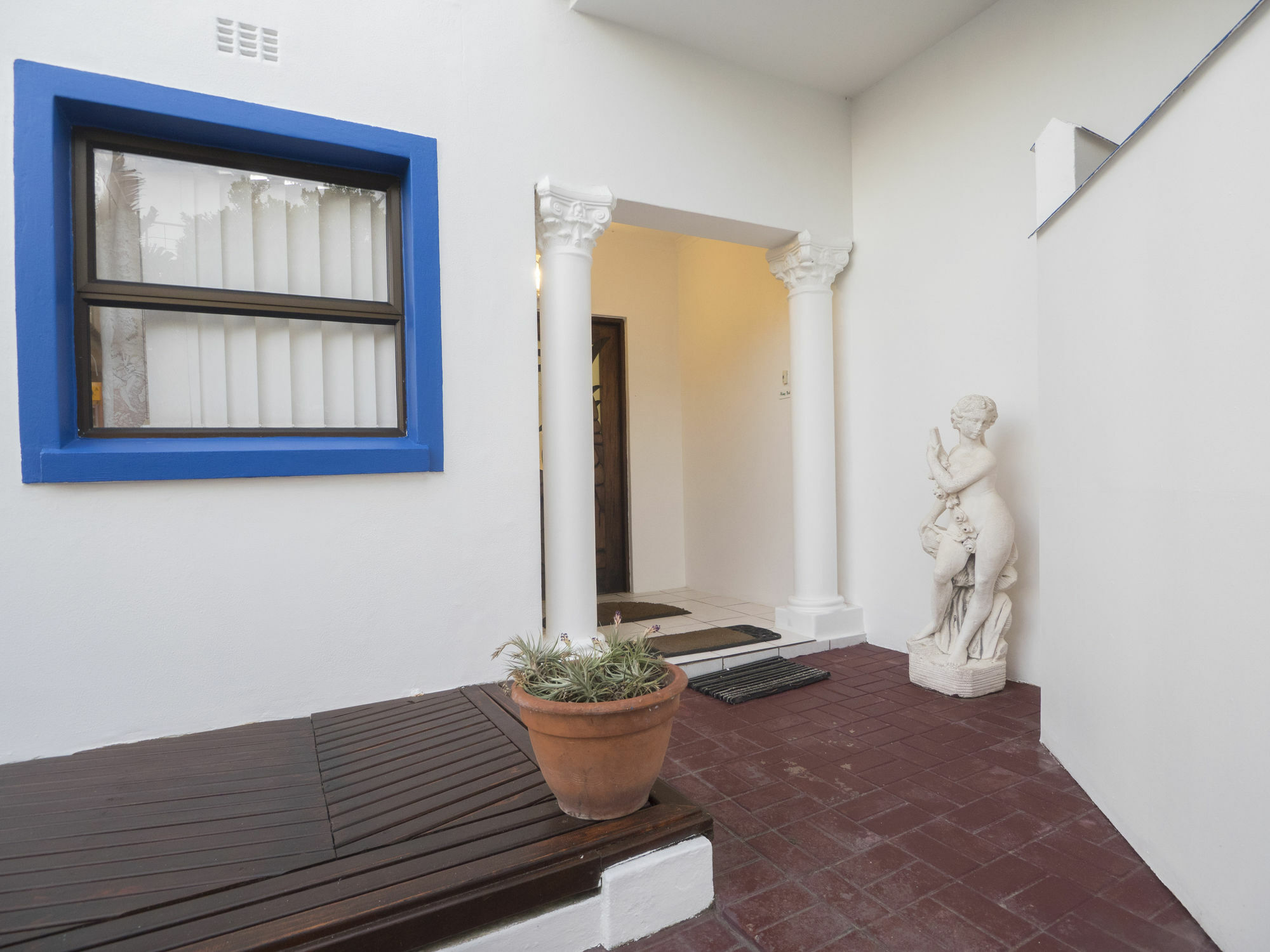Shining Waters Guest House Уилдърнес Екстериор снимка